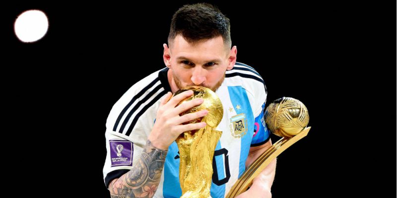 Messi có lần đầu lên đỉnh thế giới vào năm 2022